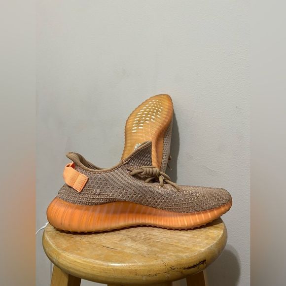 Adidas Yeezy Boost 350 V2 Clay - Picture 4 of 12